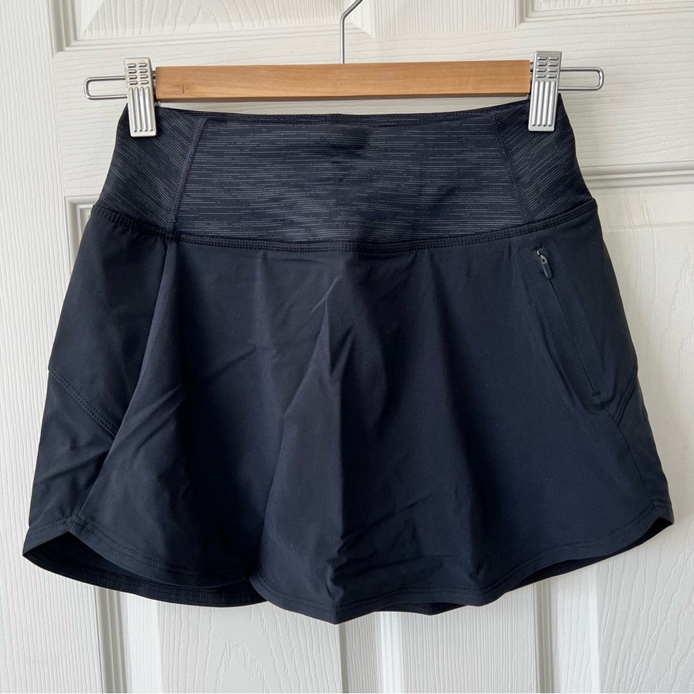 NWT Outdoor Voices Hudson Athletic Skort 4 In Size XXS Black Quick-Drying Pocket